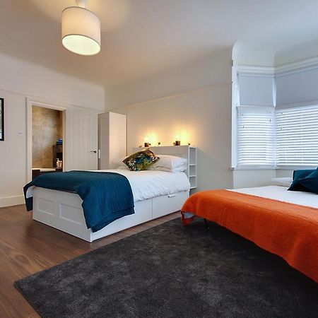 Large En-Suite By The Beach Борнмут Экстерьер фото